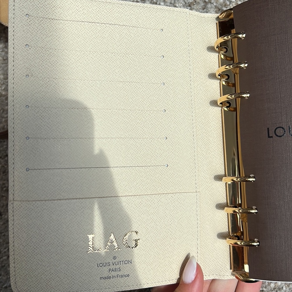 Louis Vuitton Agenda - Picture 3 of 6